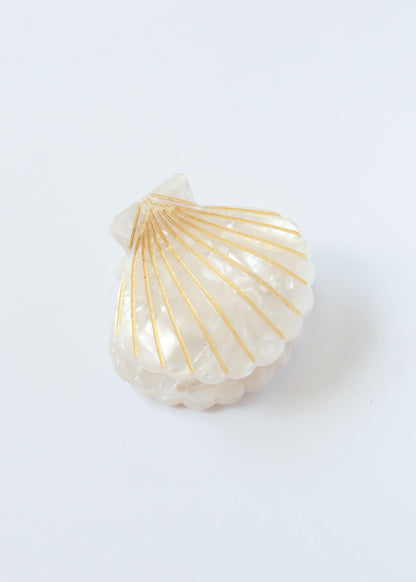 Caspian Shell Claw- Pearl White